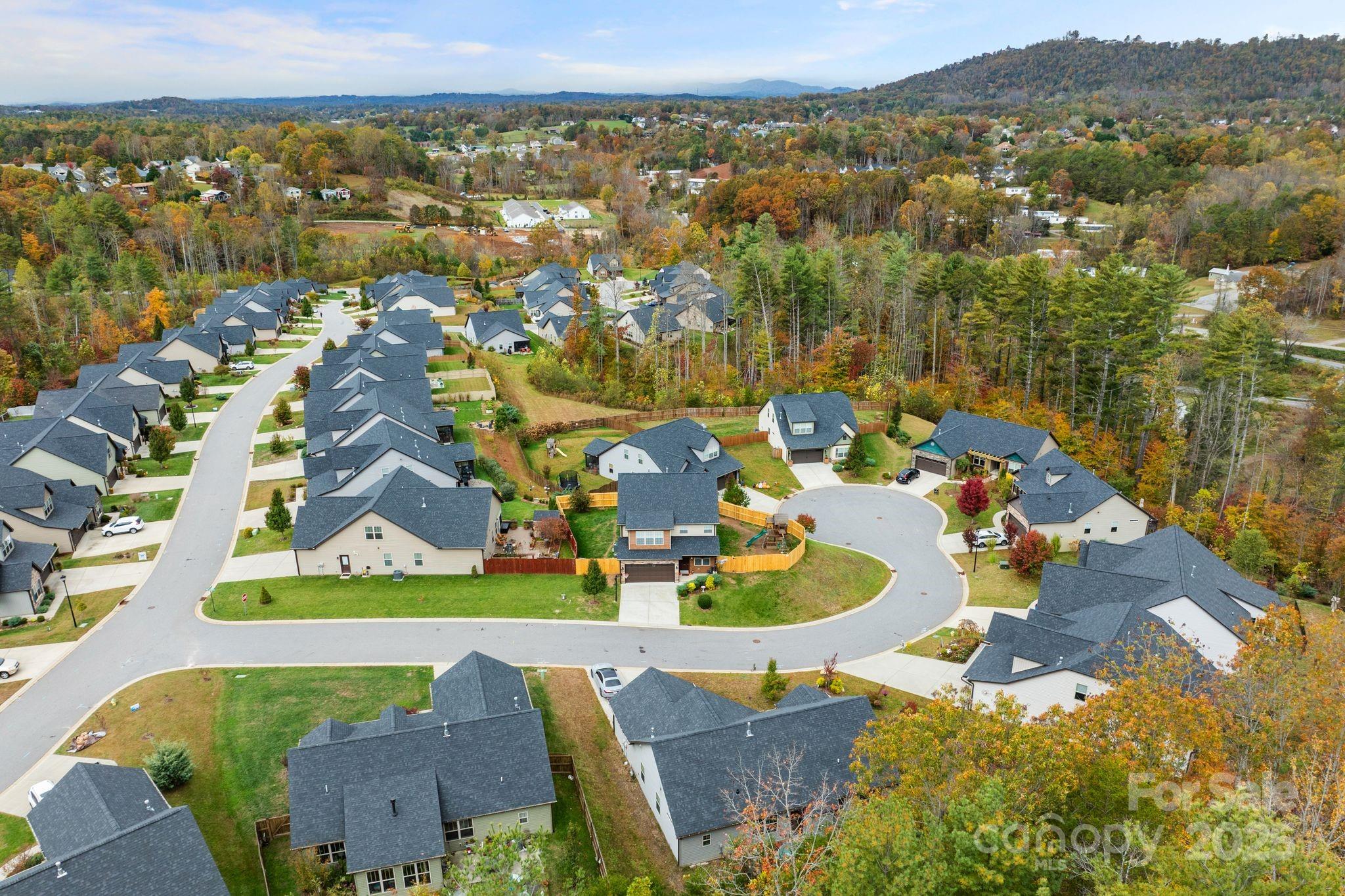 Maple Trace - Residential