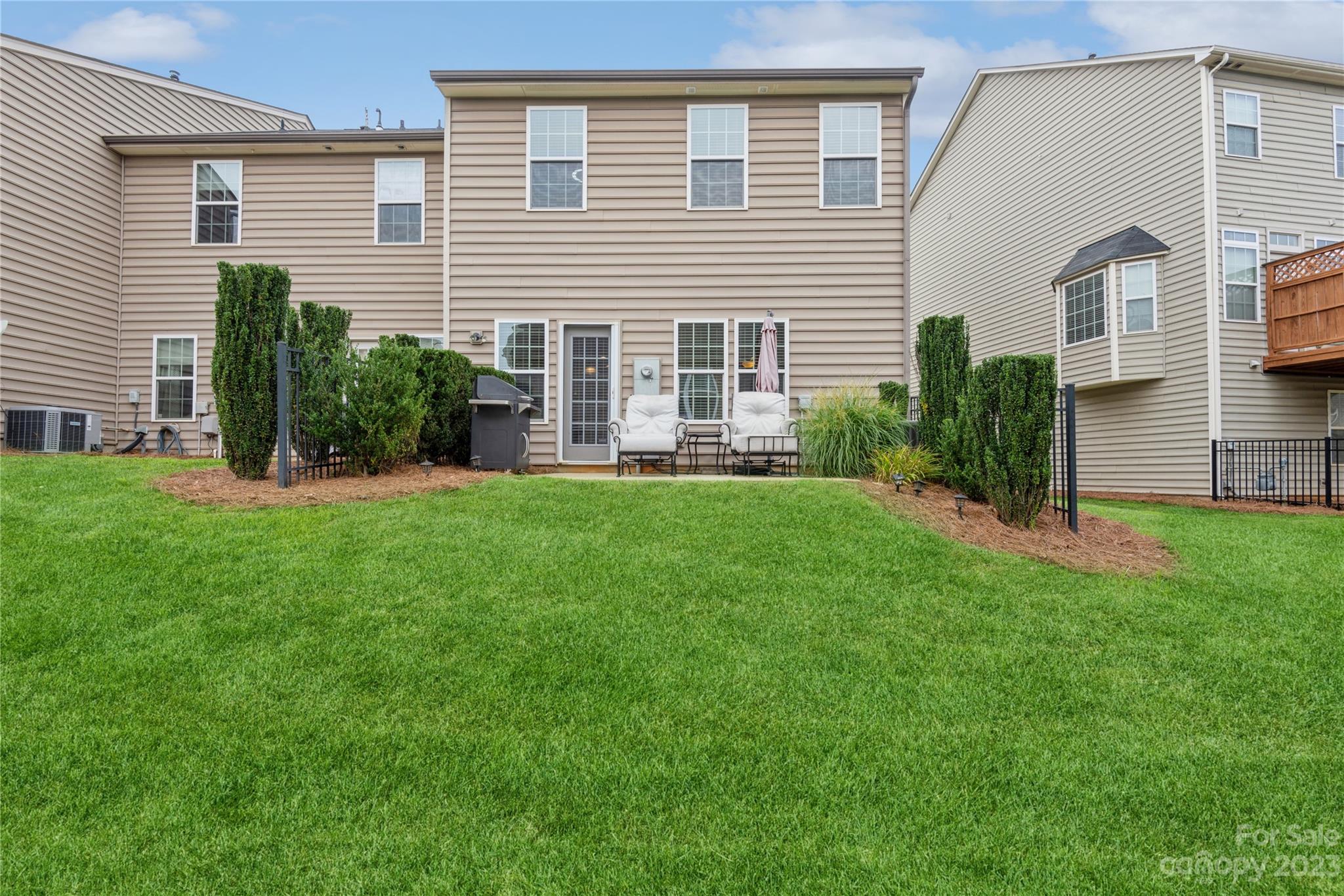 Park South Station - Residential