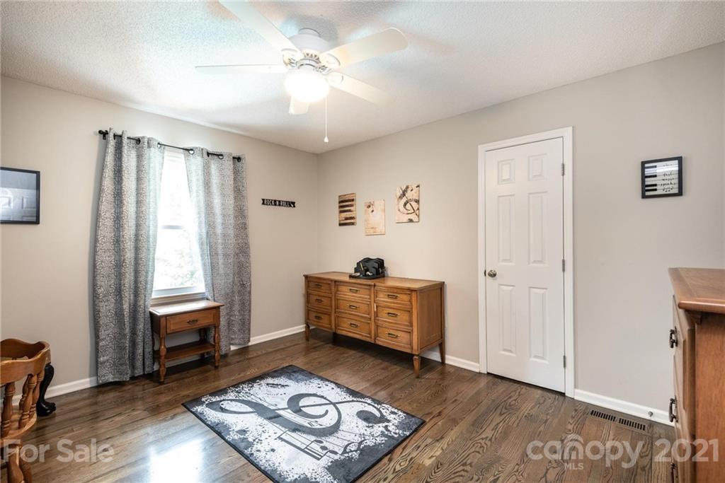 Meadow Creek - Residential