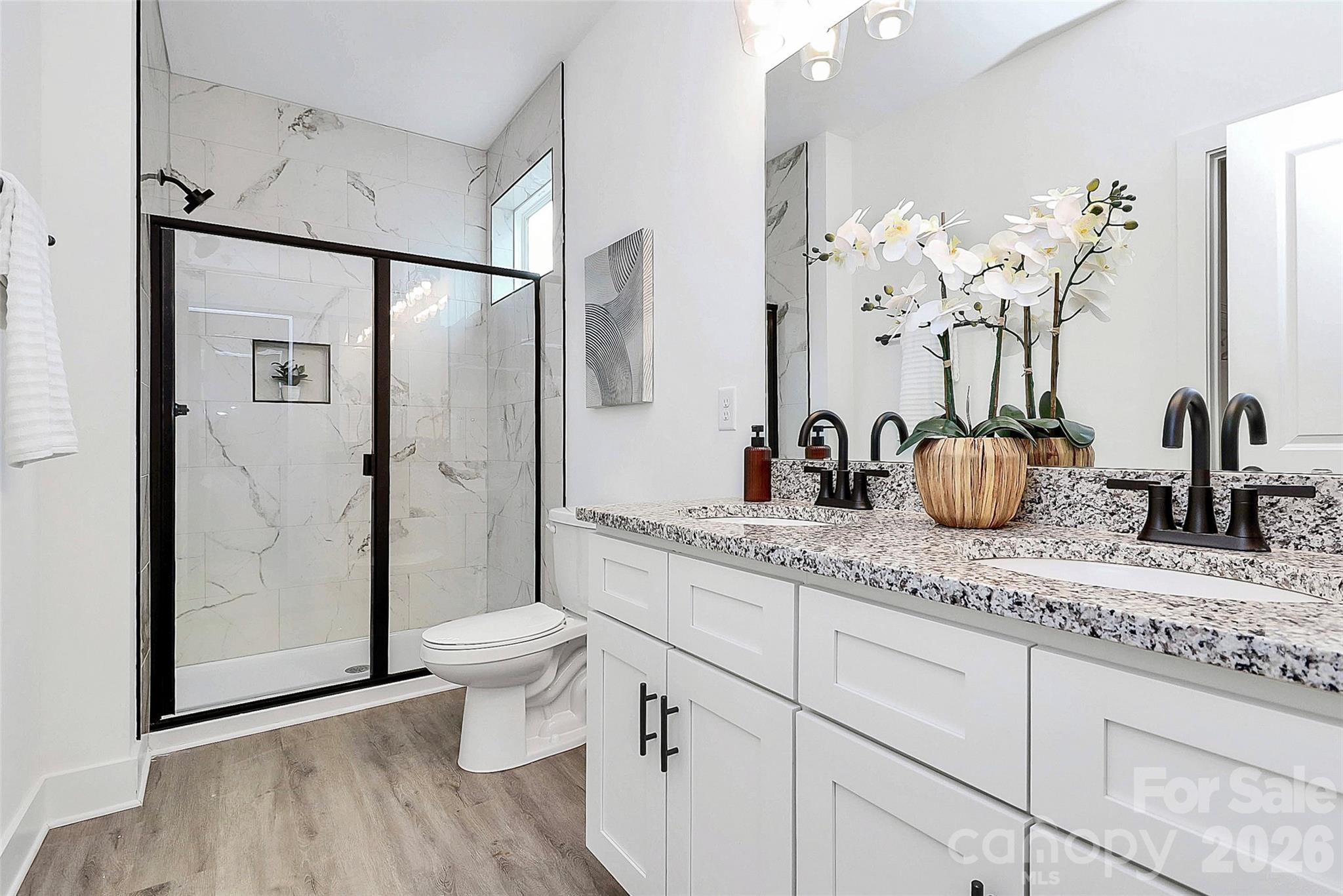 Residences at Oakview - Residential