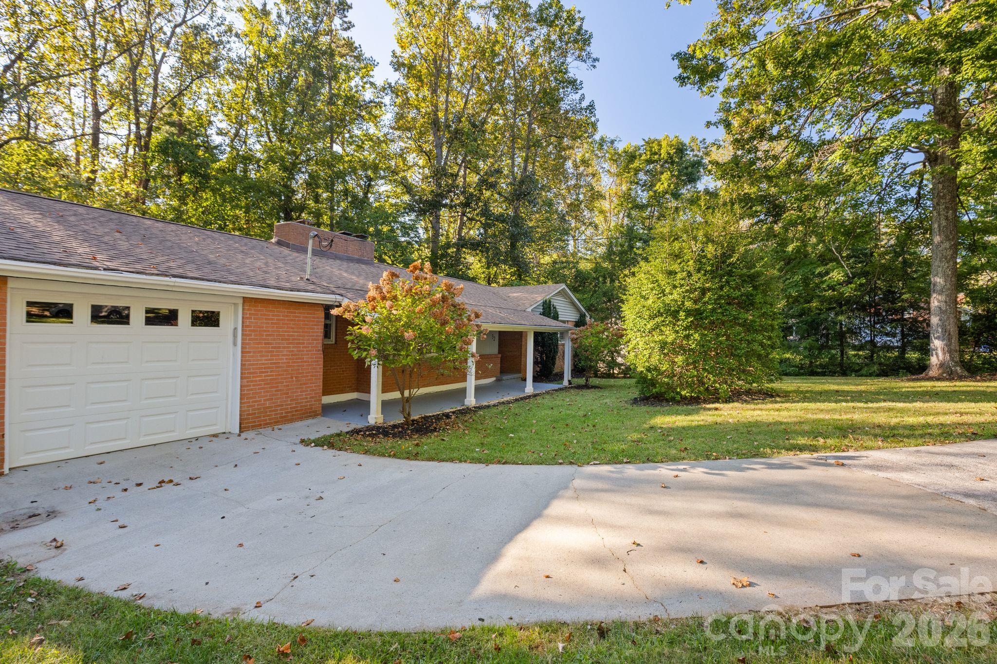 32 Oak Forest Drive