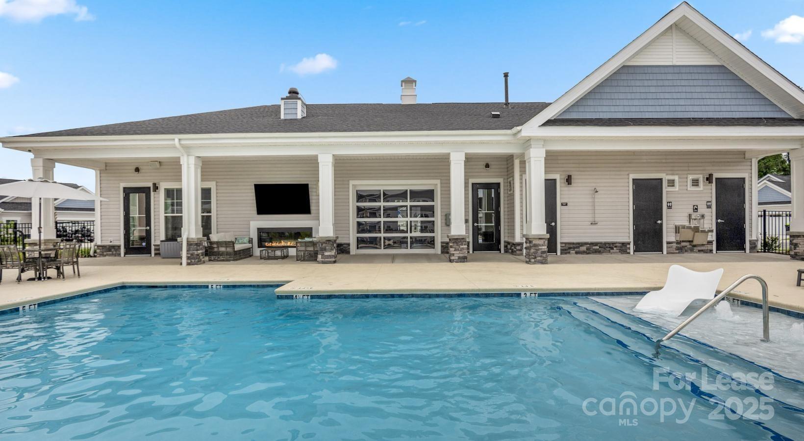 Mooresville, North Carolina 28117, United States, 2 Bedrooms Bedrooms, ,2 BathroomsBathrooms,Residential,Active,229576