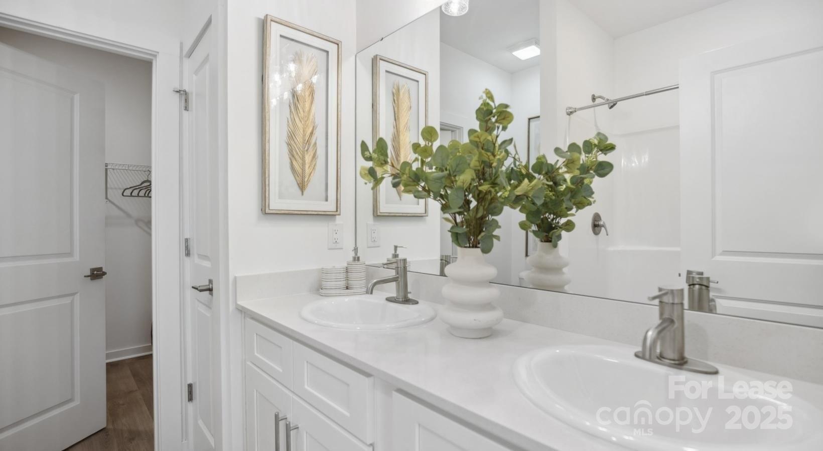 Mooresville, North Carolina 28117, United States, 2 Bedrooms Bedrooms, ,2 BathroomsBathrooms,Residential,Active,229576