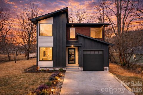 211 Ruby Avenue Black Mountain NC 28711