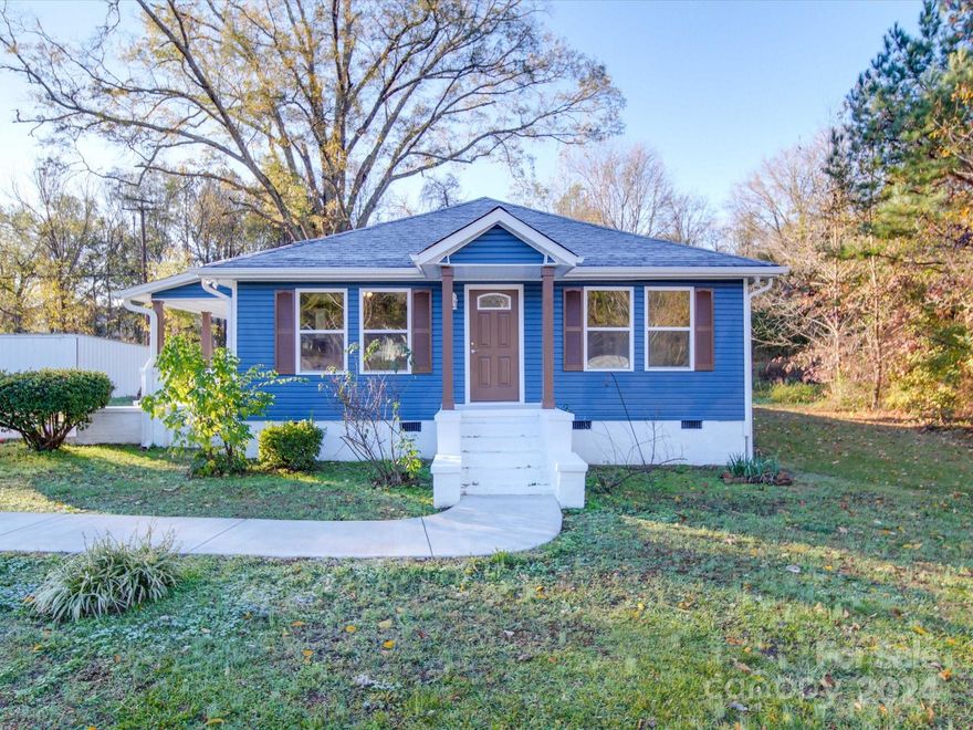 Welcome to Chester County's Newest Listing filled with a ton of Southern Charm!  This beautiful 3-bedroom 2-bathroom home boast with quality upgrades throughout, original hardwood floors that have been beautifully refinished.  Truly a MUST SEE! Schedule your showing today!