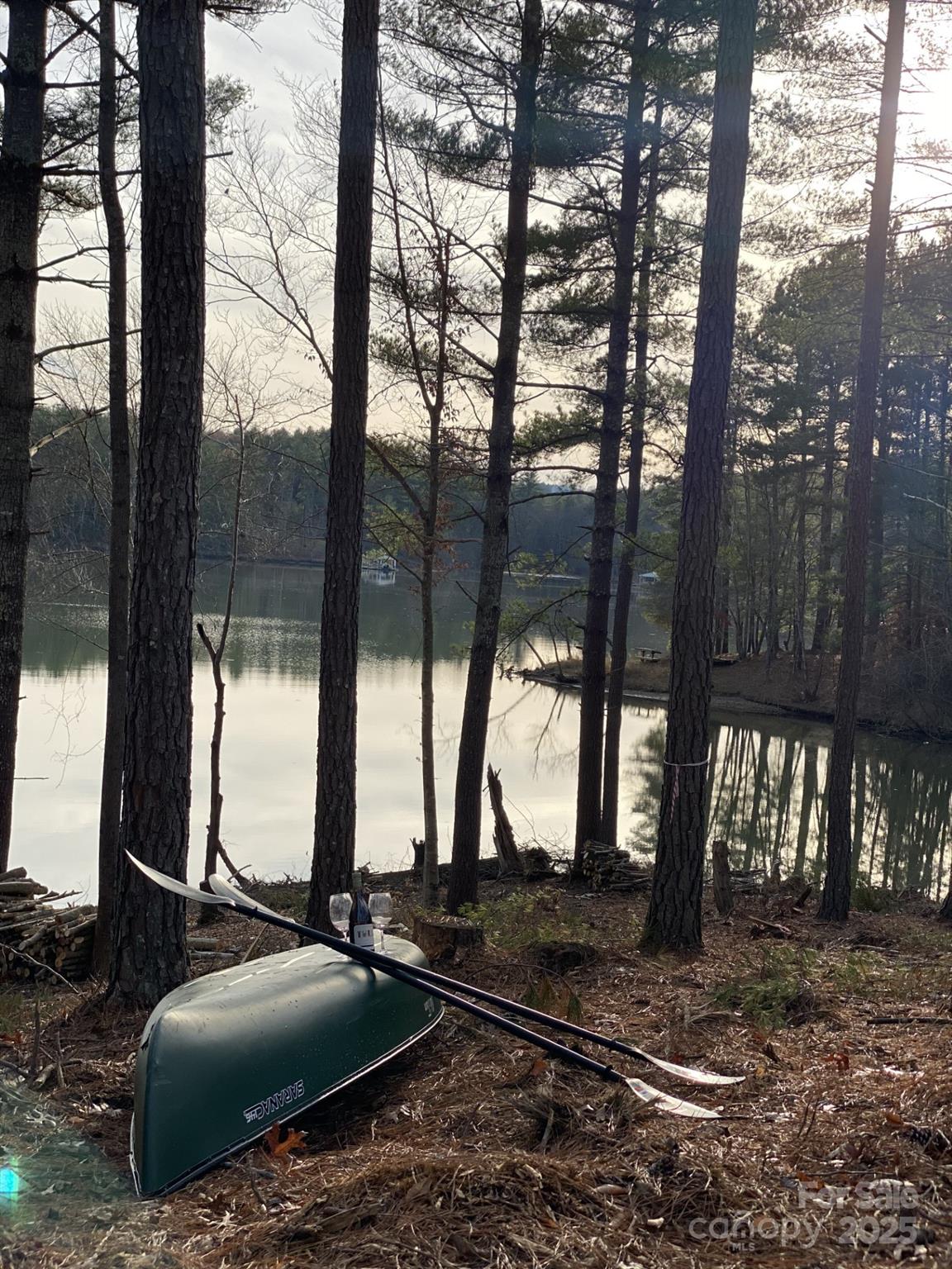 The Waterfront Club - Land