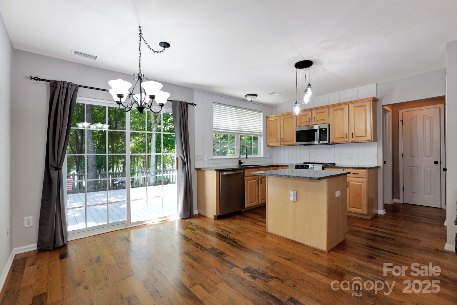 Victoria Bay - Residential