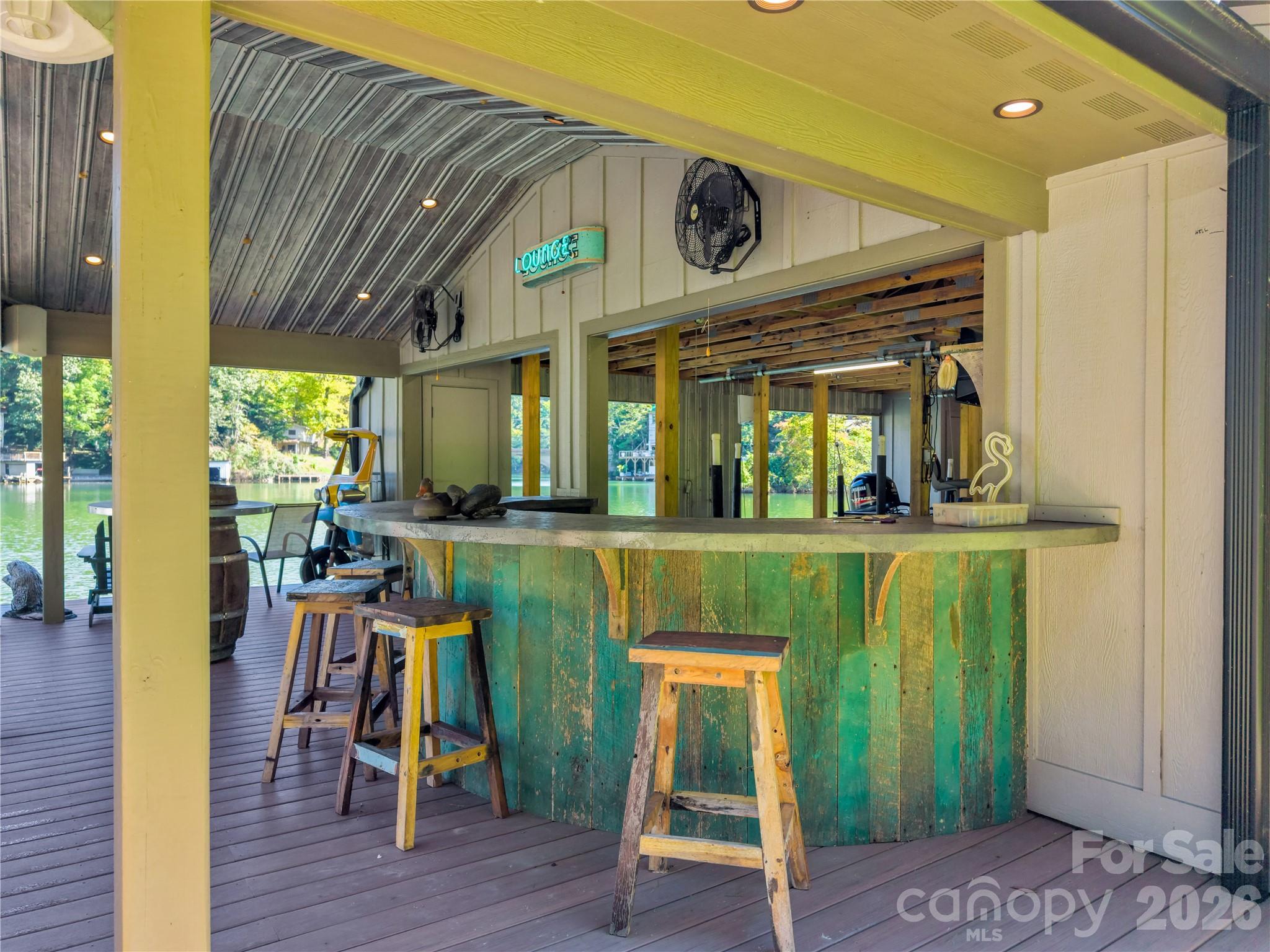 325 Tryon Bay Circle