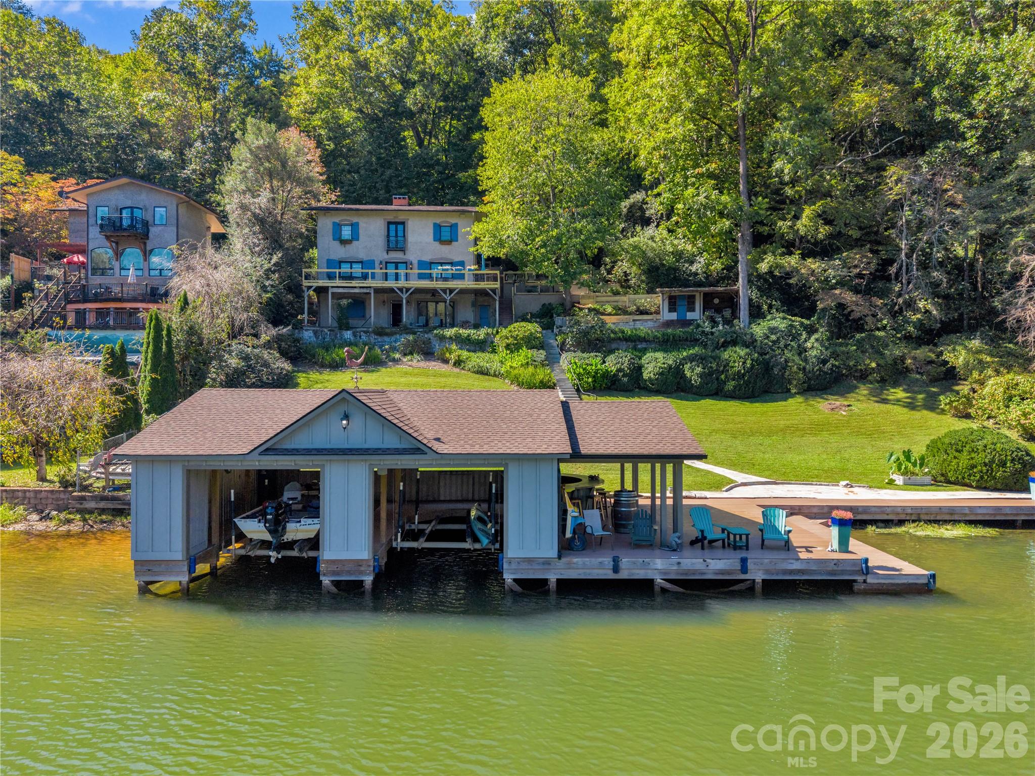 325 Tryon Bay Circle