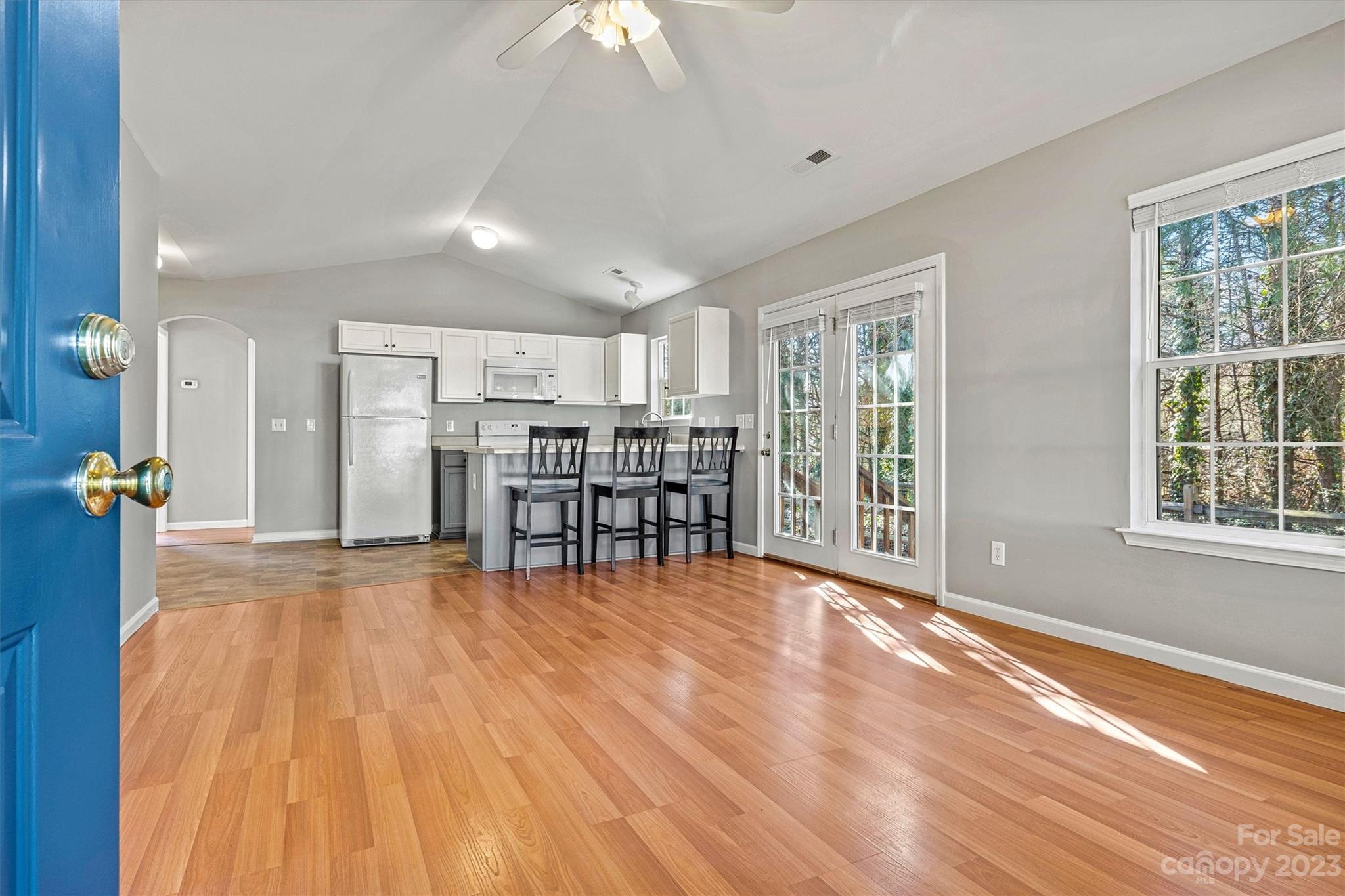 Commodore Peninsula - Residential