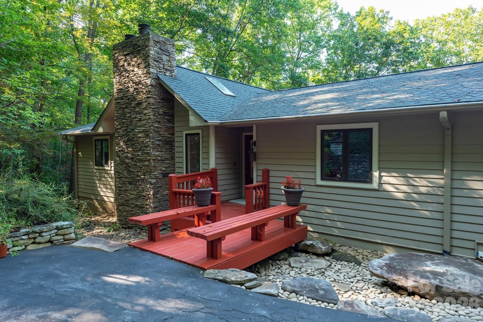 190 Ridgeview Drive