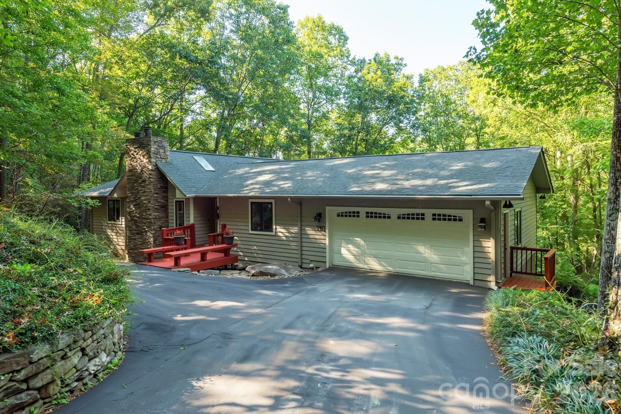 190 Ridgeview Drive