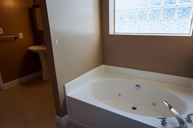 Thornton Hills - Residential