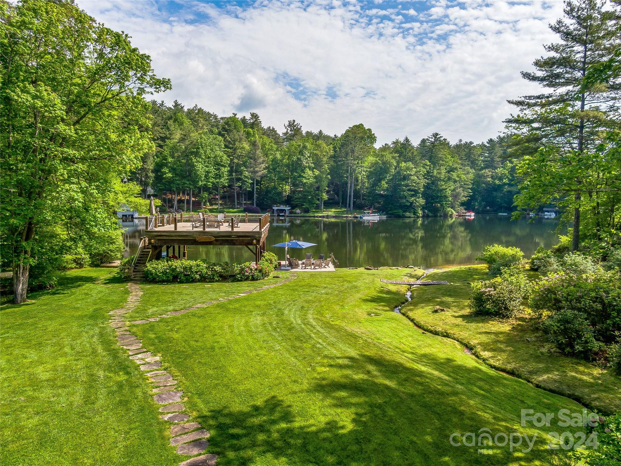 Lake Toxaway Estates - Residential