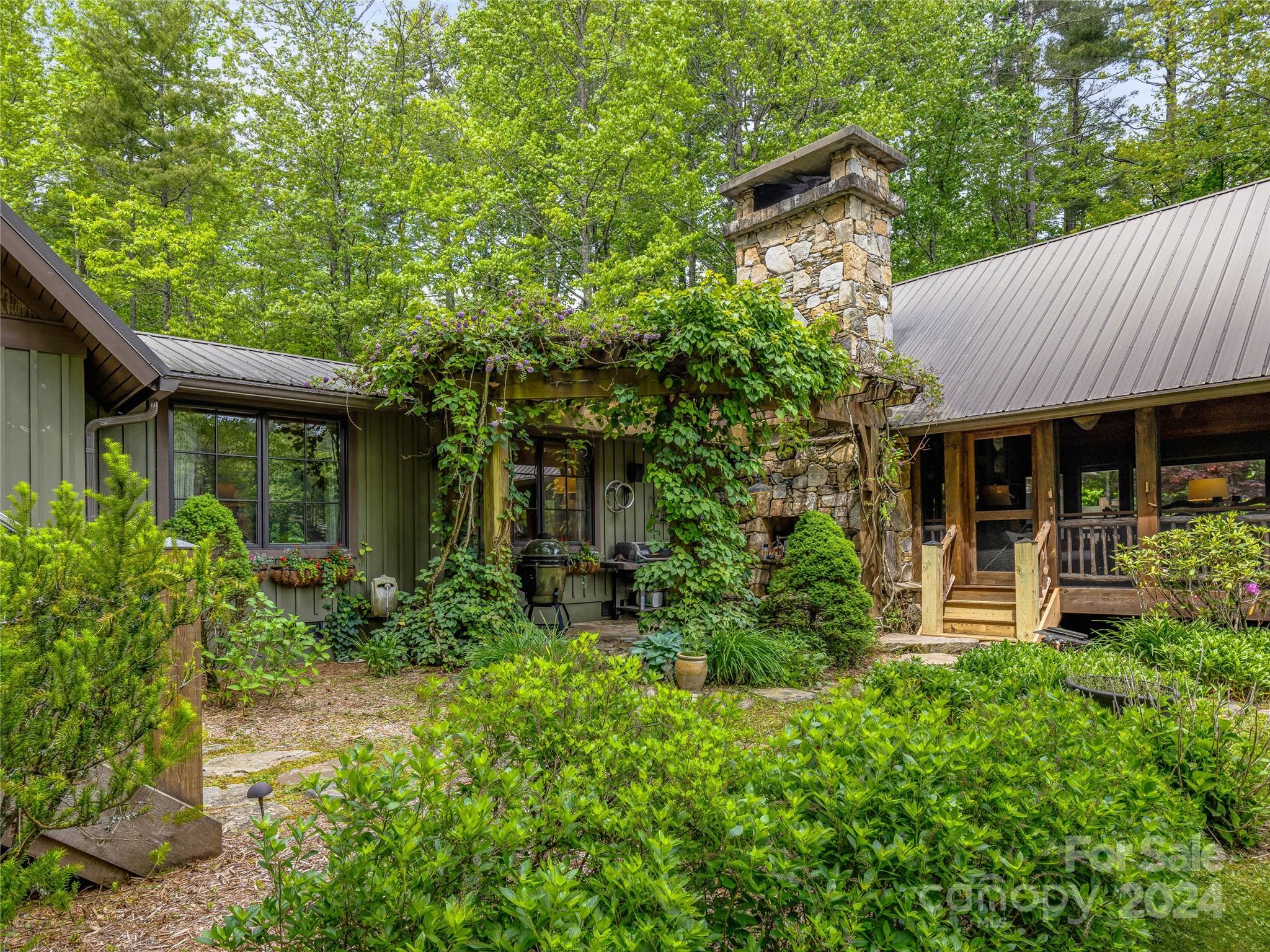 Lake Toxaway Estates - Residential