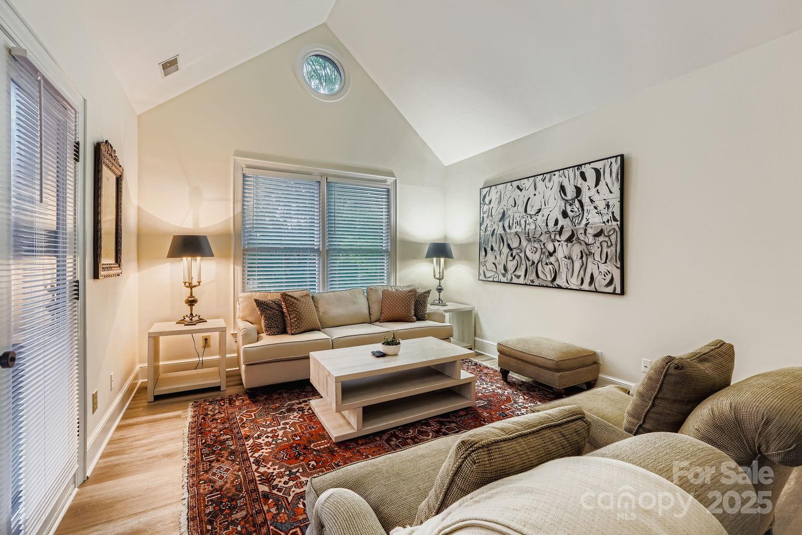 2220 Roswell Avenue F