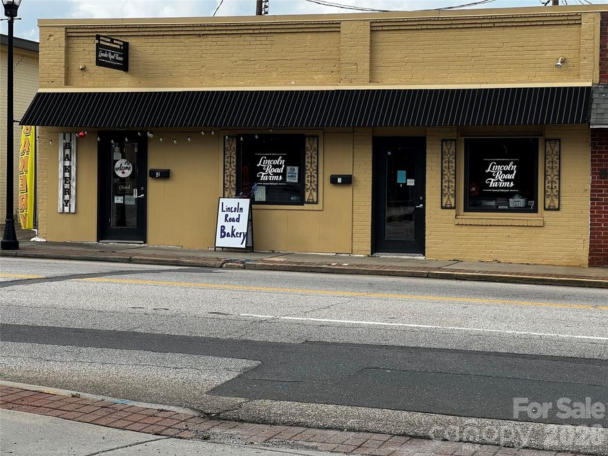 RARE HISTORIC DOWNTOWN YORK OPPORTUNITY
Beautifully renovated commercial space located in the heart of Historic Downtown York, SC.
Featuring exposed brick walls, incredible character, high visibility, and a fully equipped bakery/commercial kitchen setup, this property is ready for your next business venture.
Perfect for a bakery, café, coffee shop, dessert concept, catering business, or production kitchen for off-site sales, events, farmers markets, or multiple retail locations.
Downtown customers are drawn to charm, atmosphere, and authentic experiences — and this property delivers all three.
A unique opportunity to own a turnkey space in one of York’s most desirable downtown locations.
Call today for more details or a private showing.