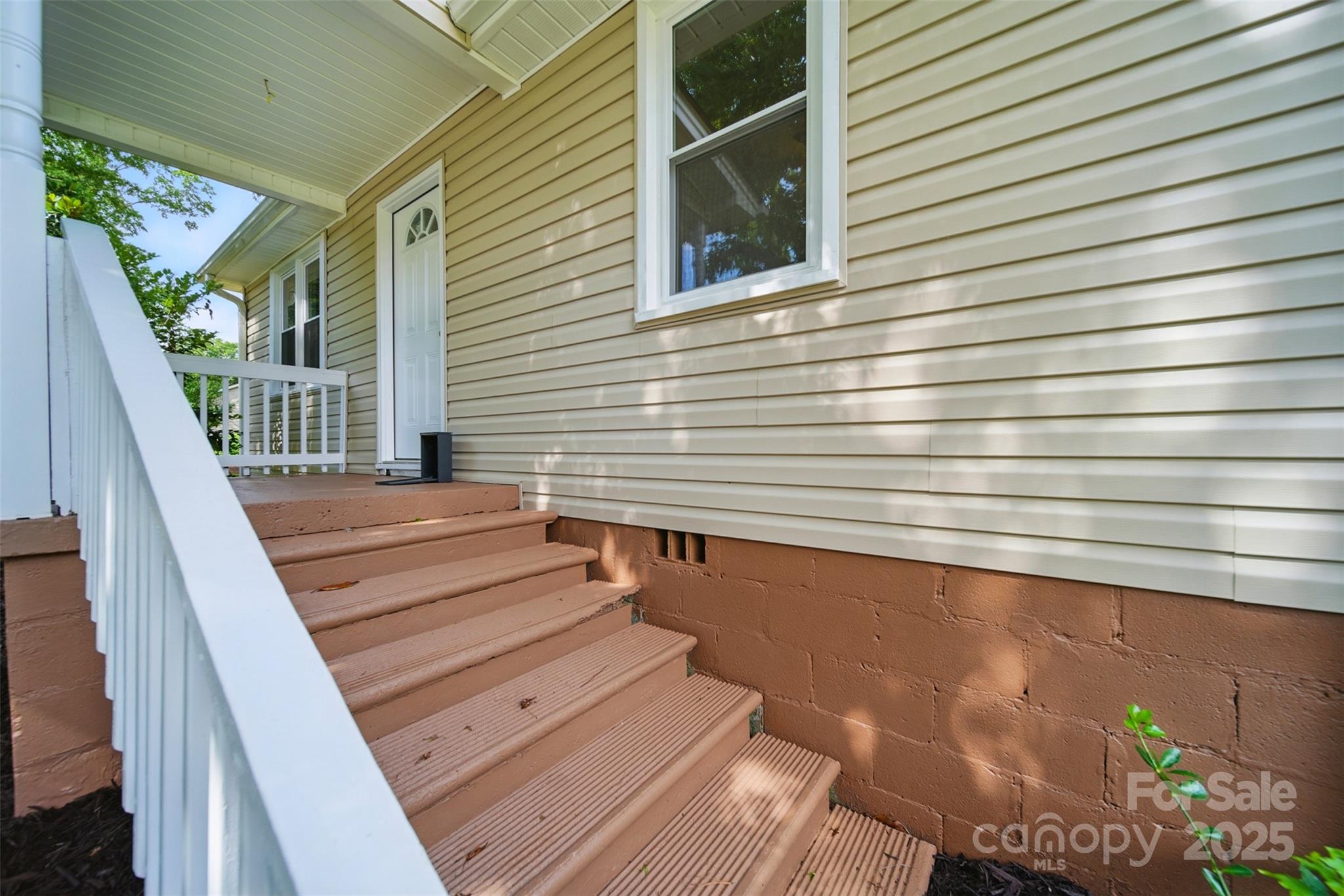 407 Cummings Street