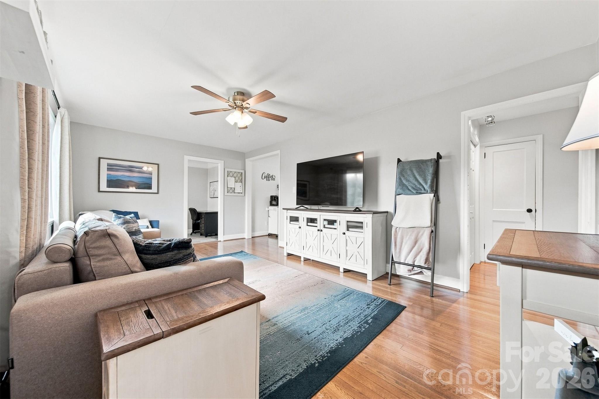 129 33rd Street NW