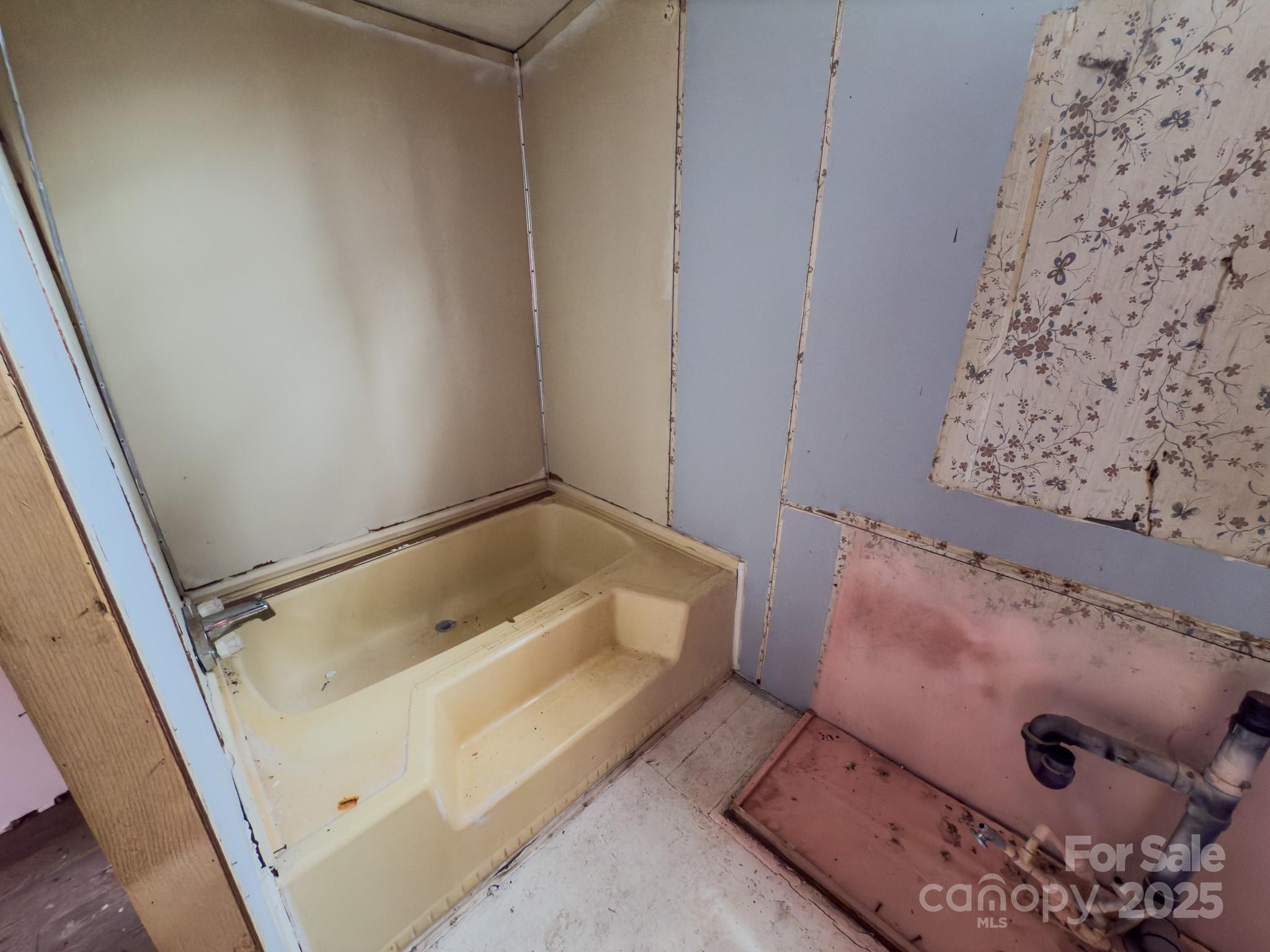 Crabtree Meadows - Land