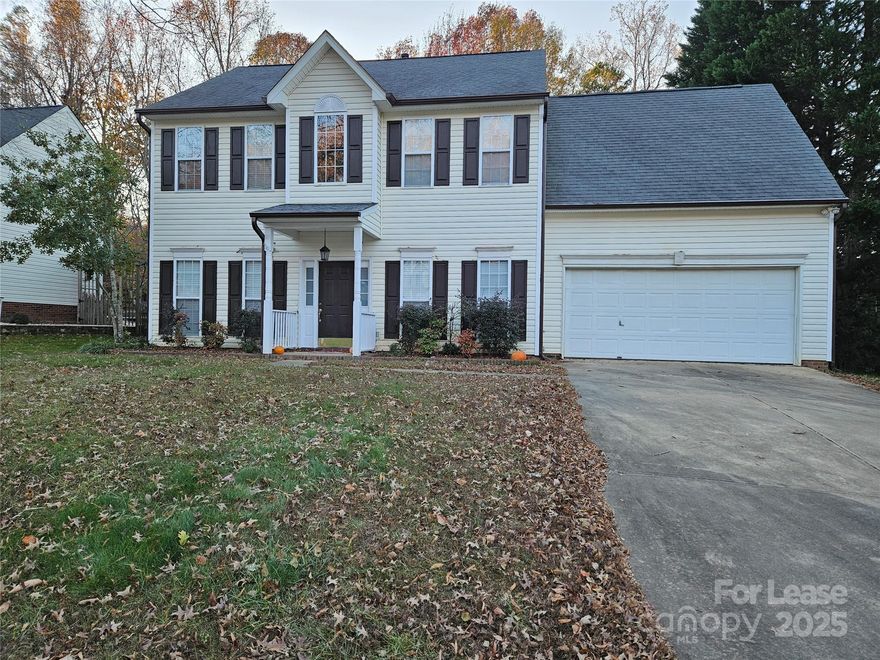 This beautifully maintained & appointed home located in Knightsbridge offers fully applicanced kitchen, large living room with fireplace, dining room & 3 spacious bedrooms. Washer/Dyer also included. Open level lot. Located close to local shops, restaurants with easy commute in & around Fort Mill & Charlotte Metro Areas.  Available for Immediate occupancy. Pets allowed w/ $200 pet screening fee-per pet, plus add'l $25/mo per pet.  Tenant responsible of all utilities, yard maintenance & basic tenants insurance policy. Income Verification, credit, background & past eviction screening required. Deposit determined upon application. All fees, deposit and 1st month’s rent due prior to move in.