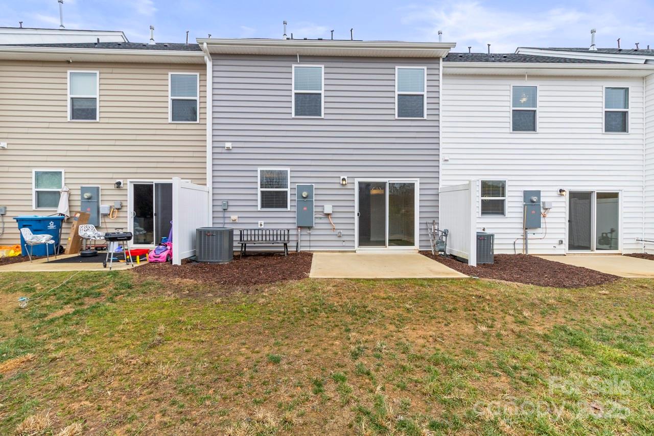 3778 Yorkshire Place