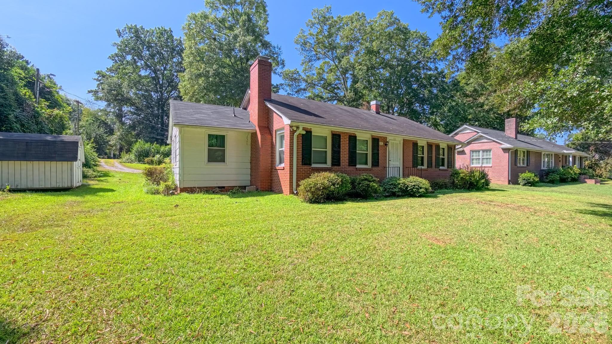 1017 Woodland Drive