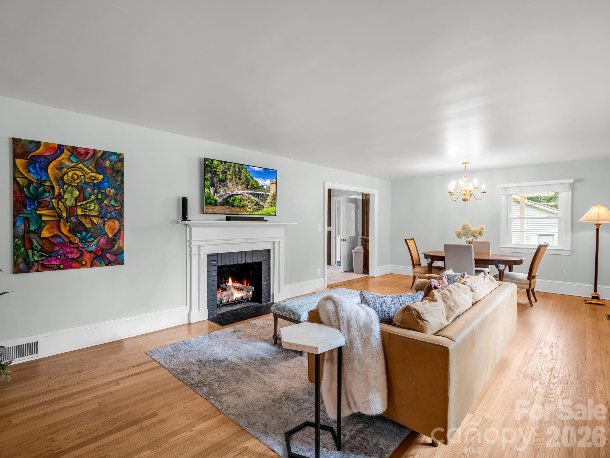 155 Fernwood Circle