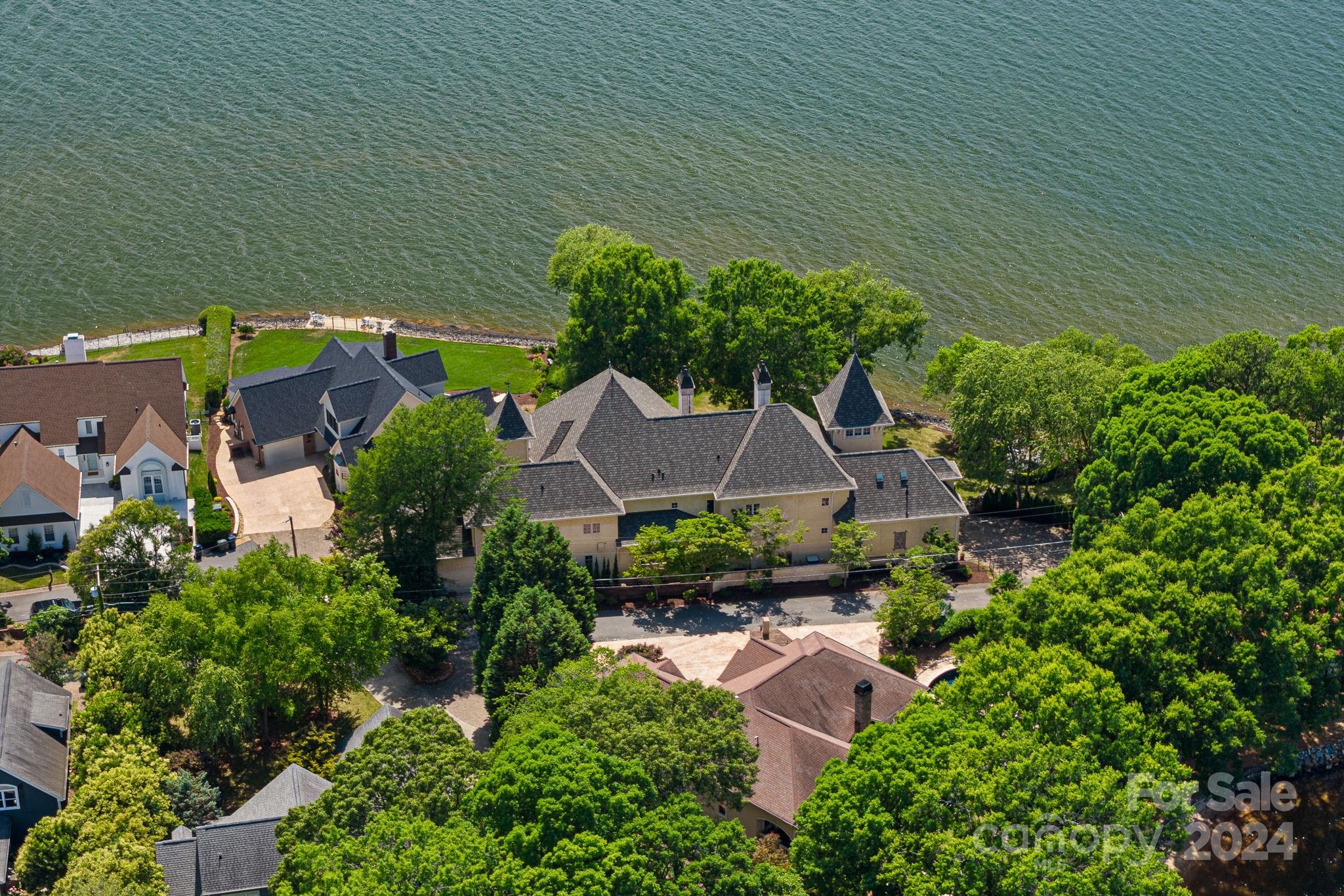 100 Norman Place - Residential