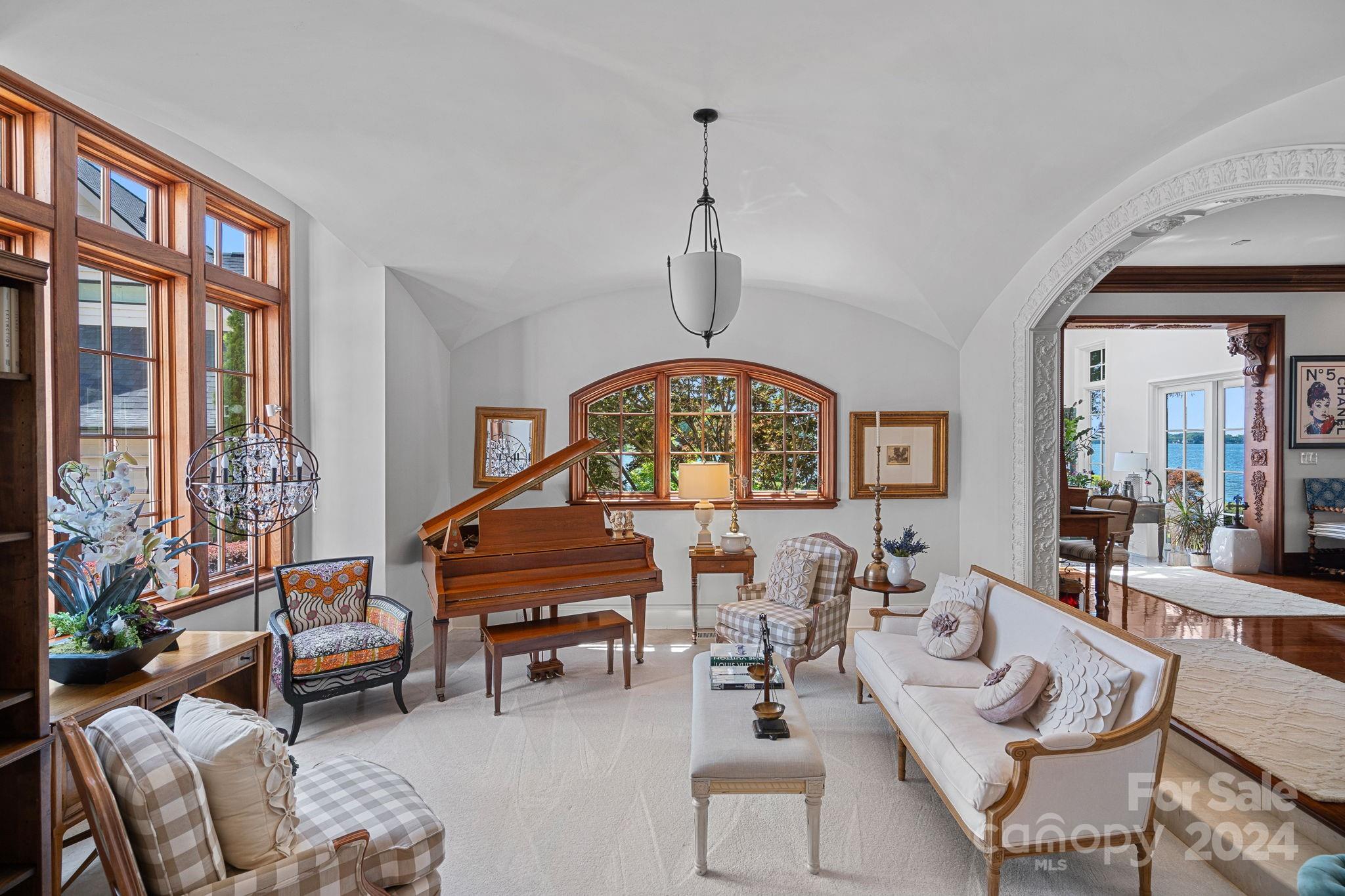 100 Norman Place - Residential