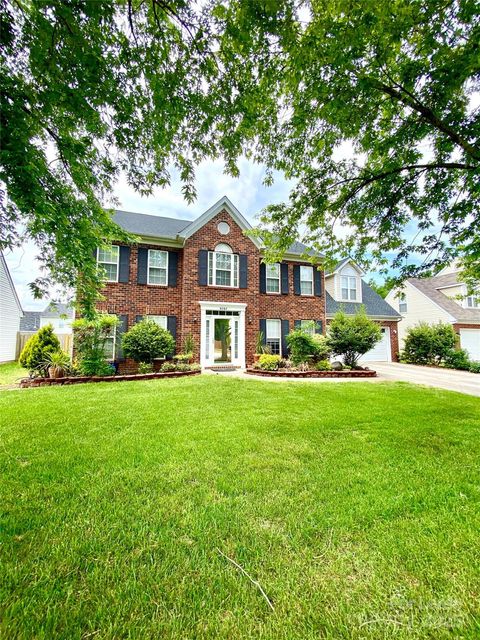 Photo of 9707 Steele Meadow Road, Charlotte, NC 28273 (MLS # 4331182)