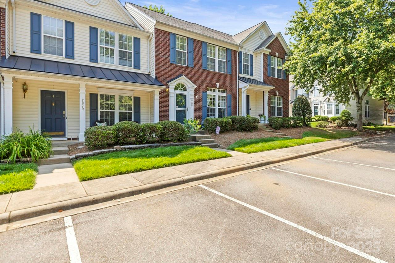 7881 Mariners Pointe Circle