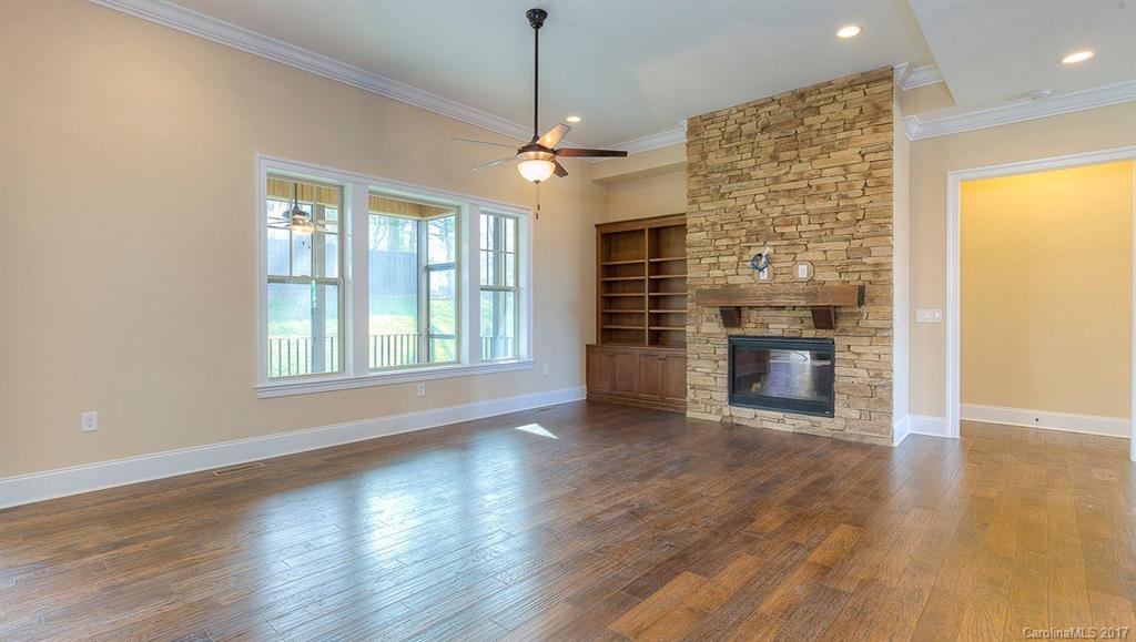 The Manors at Lake Ridge - Residential