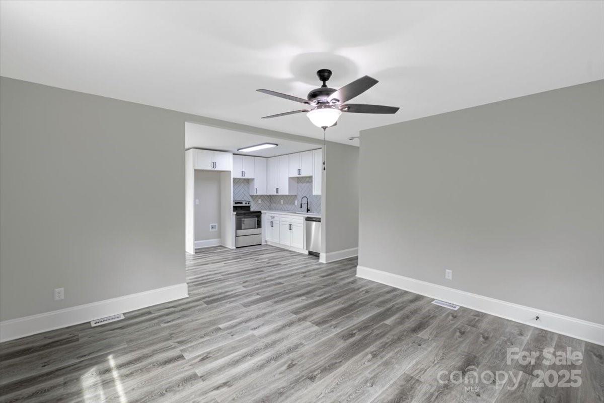 4914 Ridgeley Drive