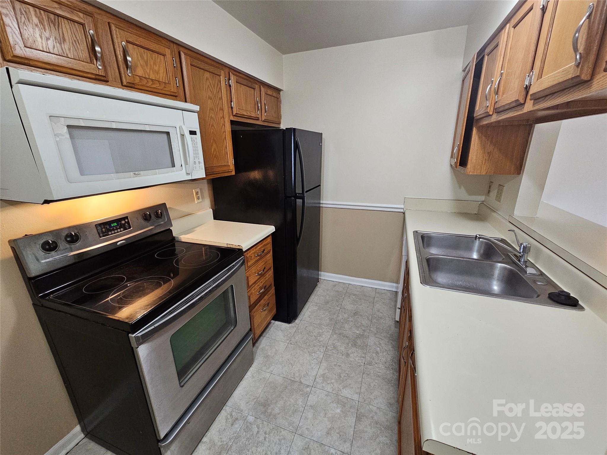 Colville Garden Condos - Residential Lease