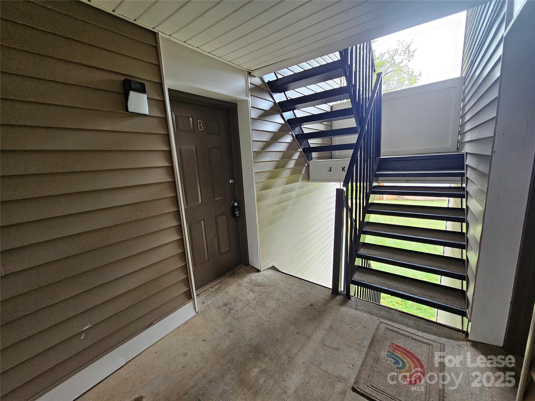 Colville Garden Condos - Residential Lease