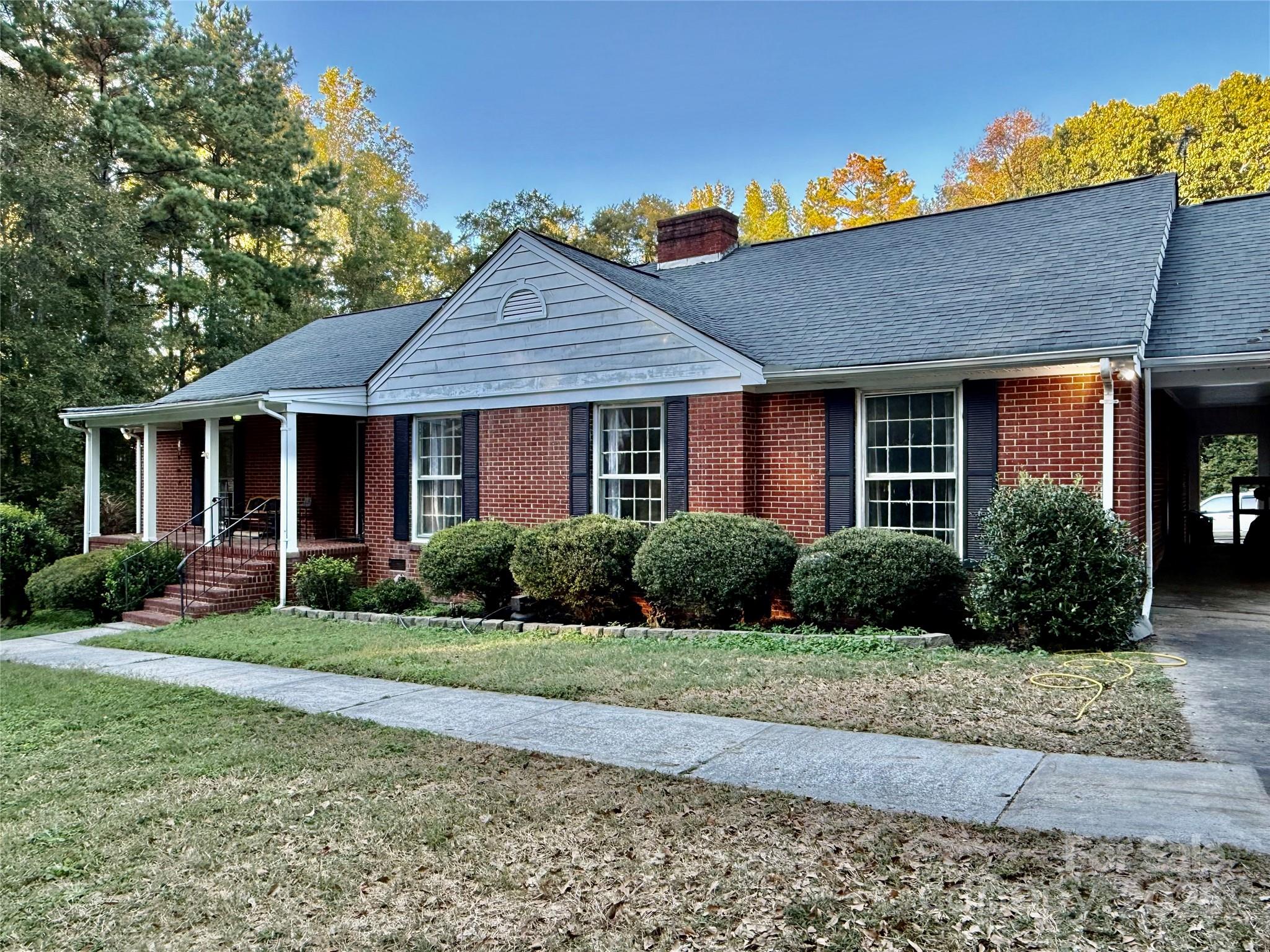43 Pinecrest Avenue