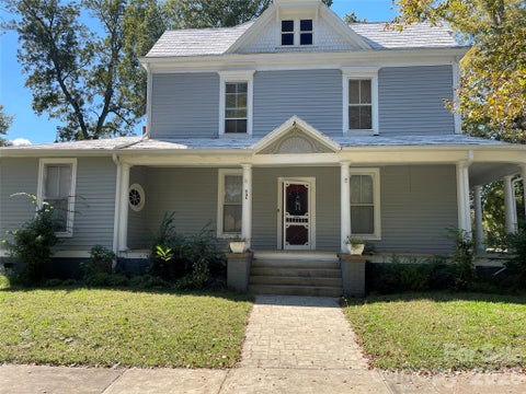 Photo of 334 Davie Avenue, Statesville, NC 28677 (MLS # 4430351)
