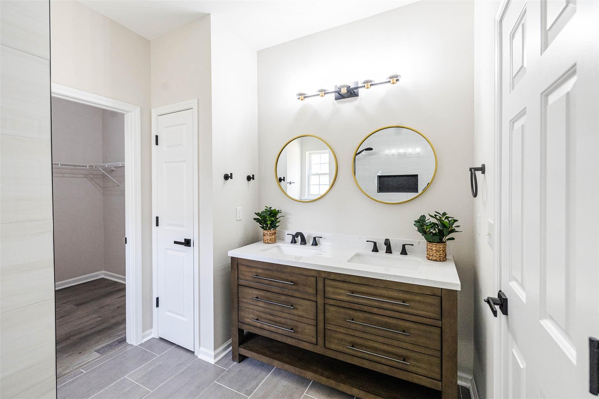 Colonial Hills - Residential