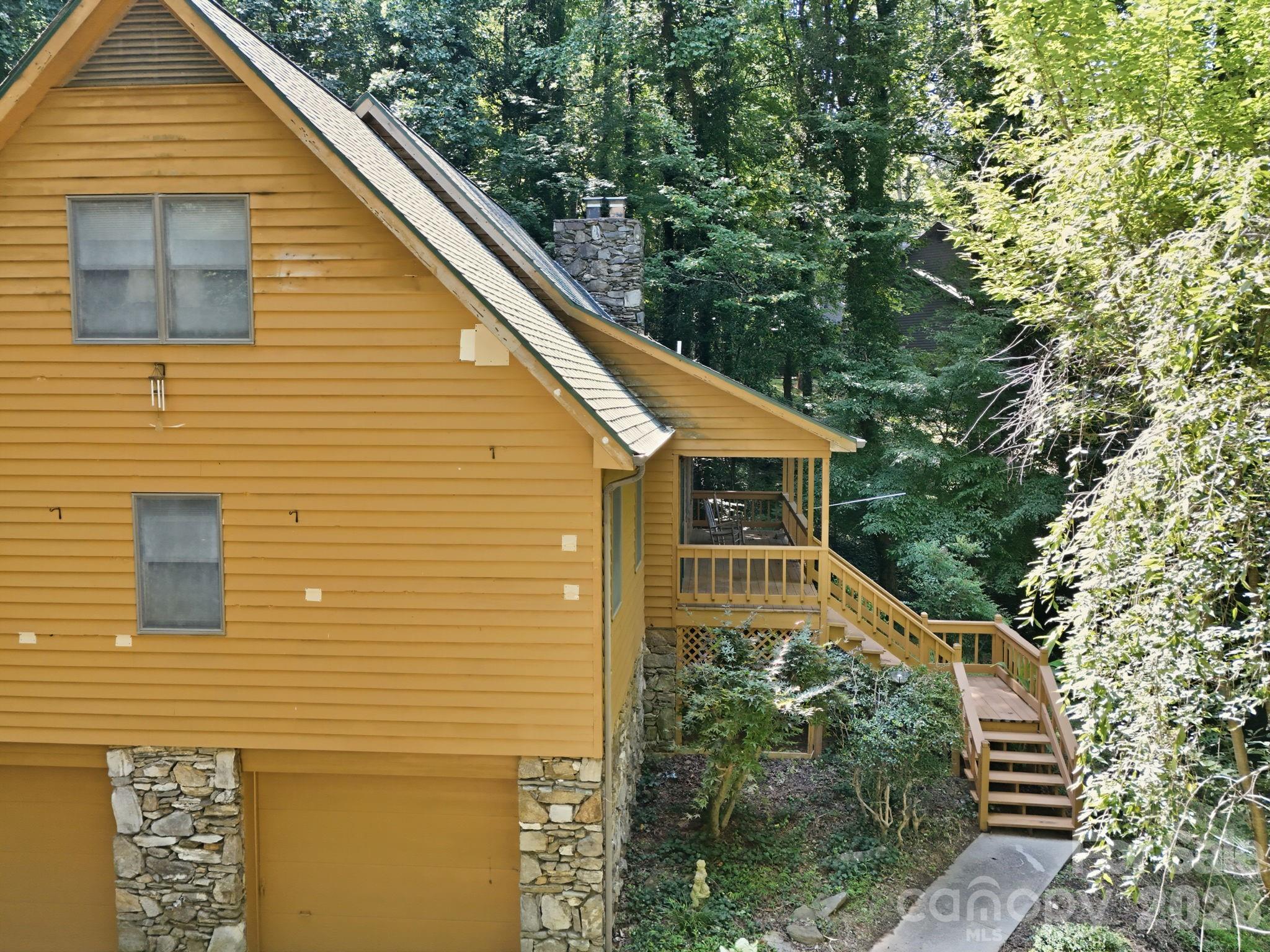 34 Tuckaway Drive