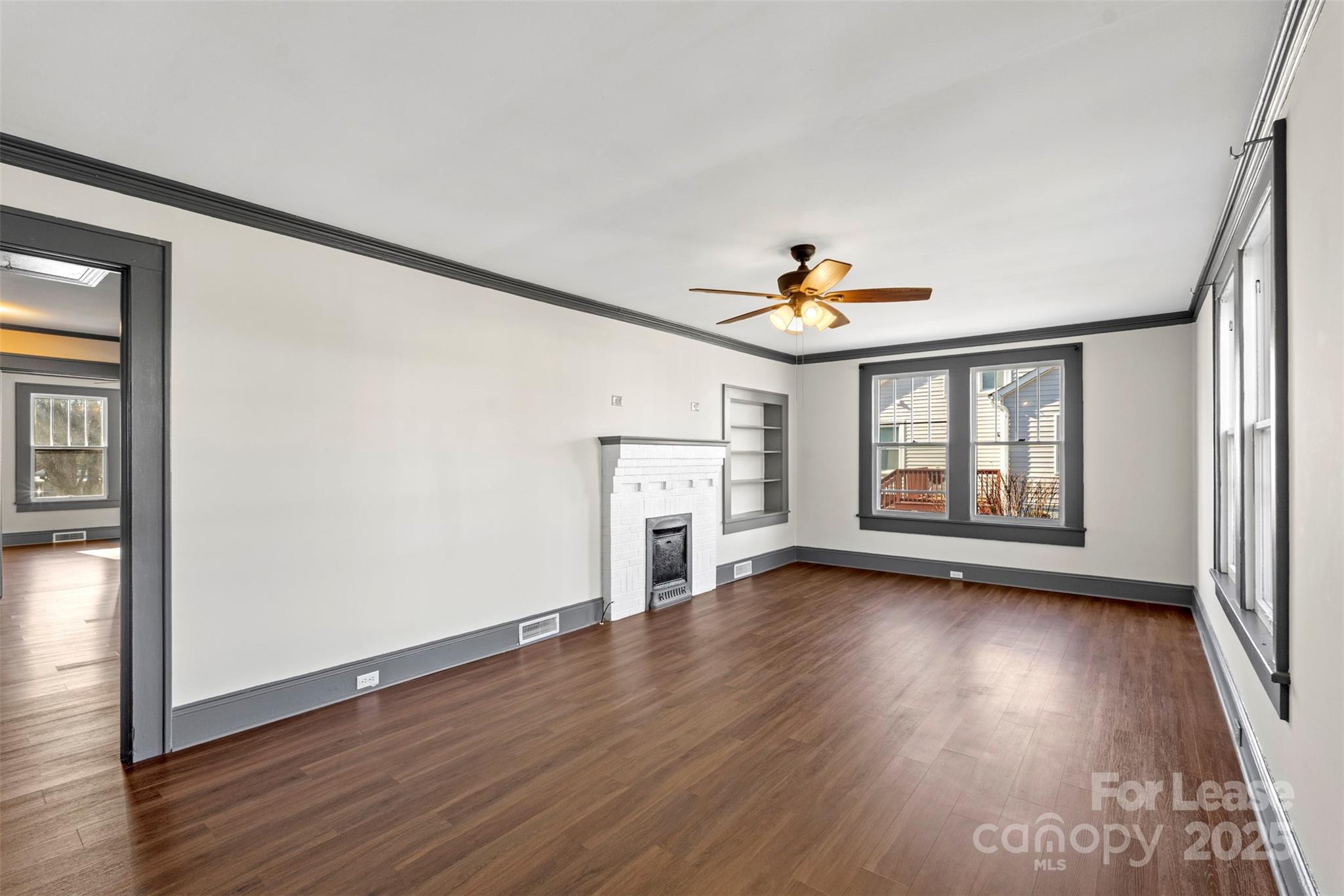 401 W Ketchie Street