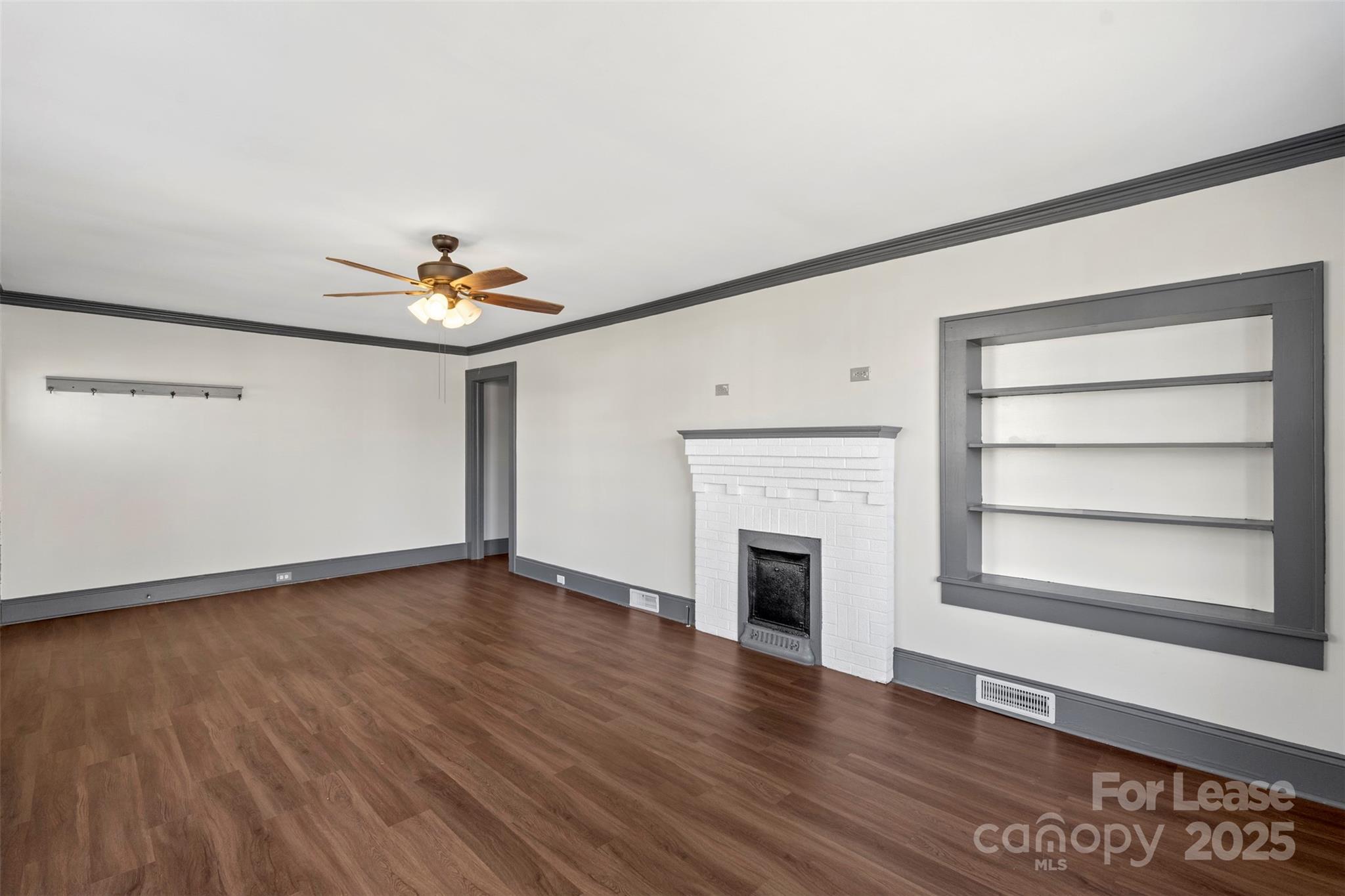 401 W Ketchie Street