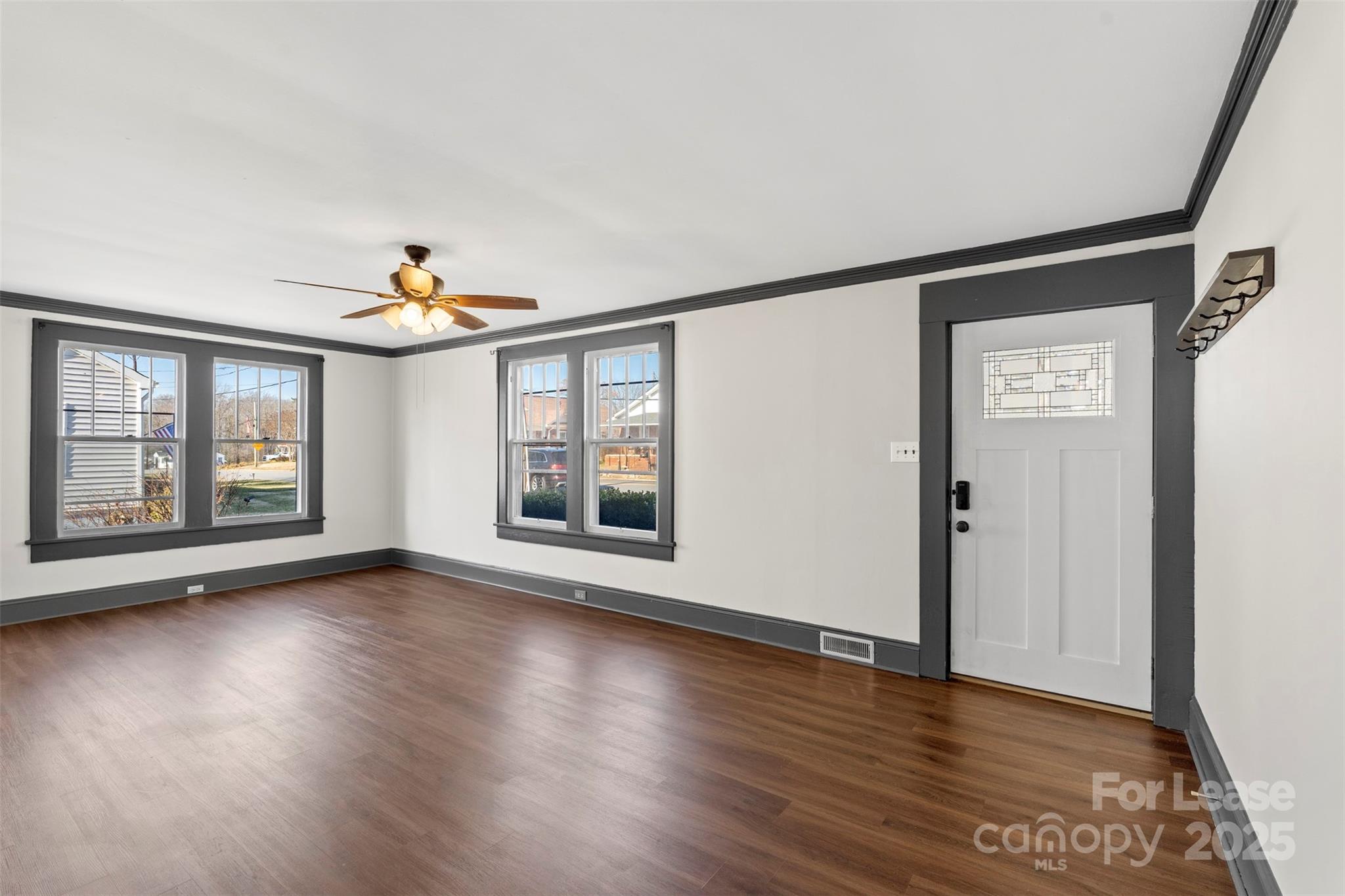 401 W Ketchie Street