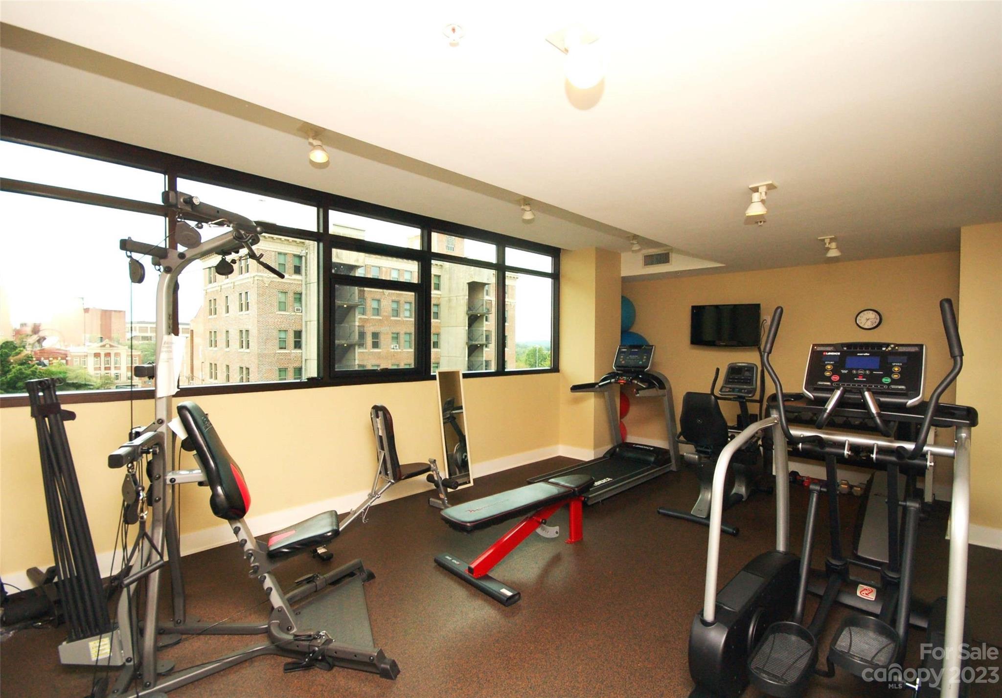 60 North Market - Residential