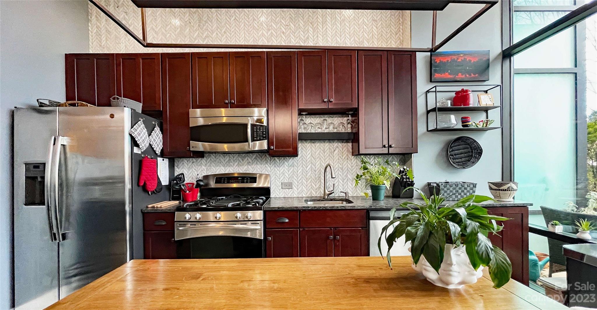 60 North Market - Residential