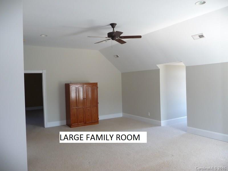 Liberty Hill Pointe - Residential