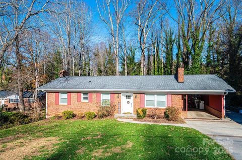 A home in Hickory