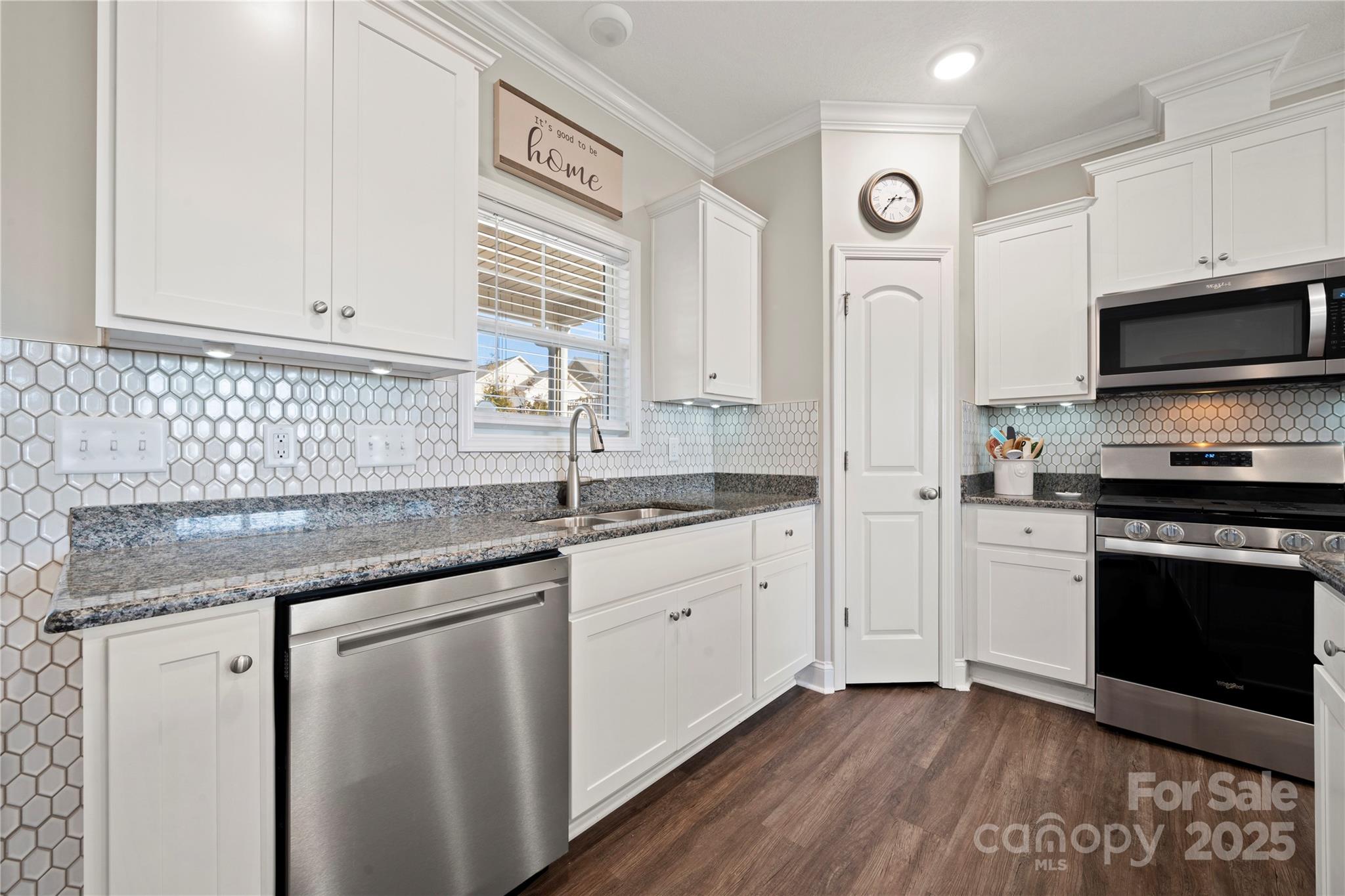 11249 Island View Lane