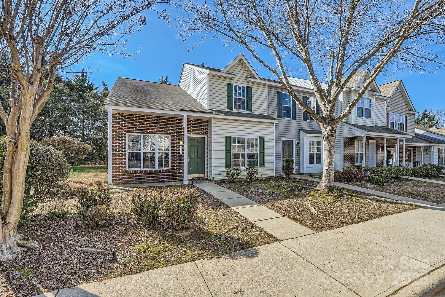 The Landing at Hickory Grove - Residential