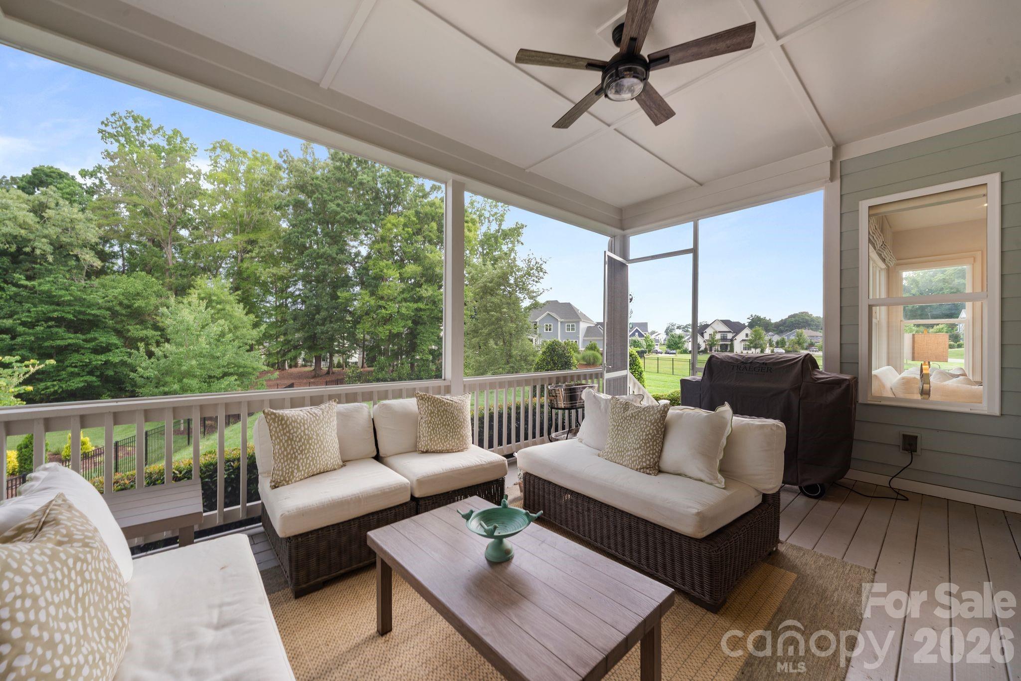 200 Seven Oaks Landing